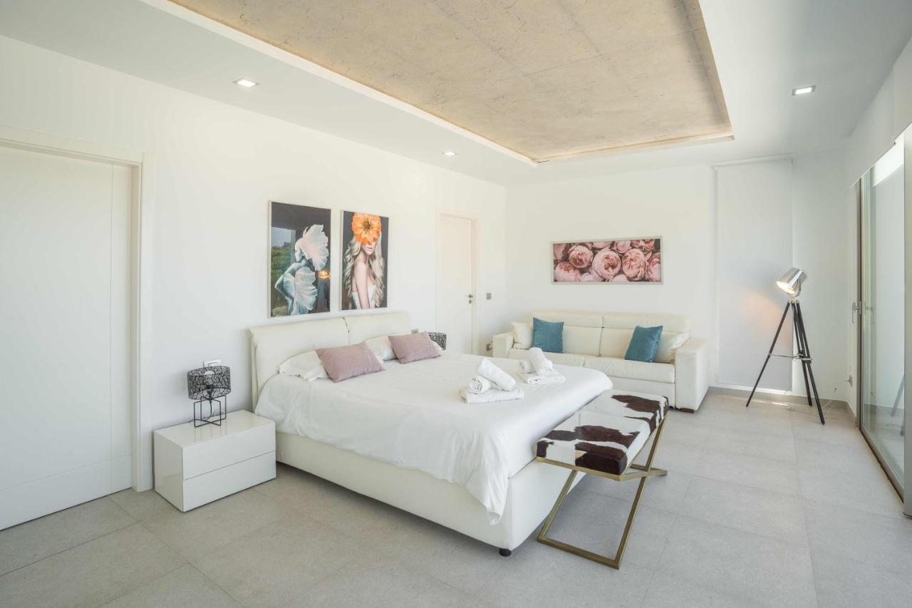 Elegante Y Moderna Villa Miami Адехе Экстерьер фото
